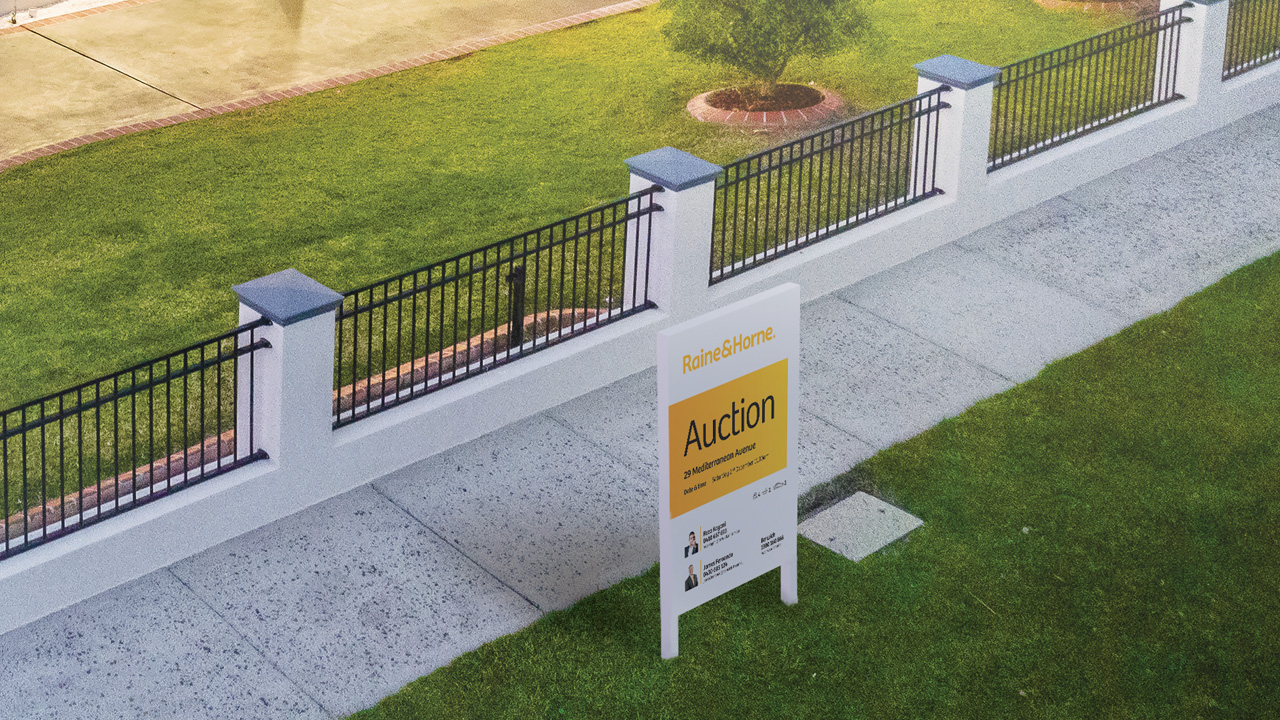 Auction Sign for Raine & Horne